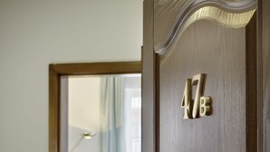 Triple Room | Iron/ironing board, cribs (free), WiFi (free) - Hotel OTAR (Prague)