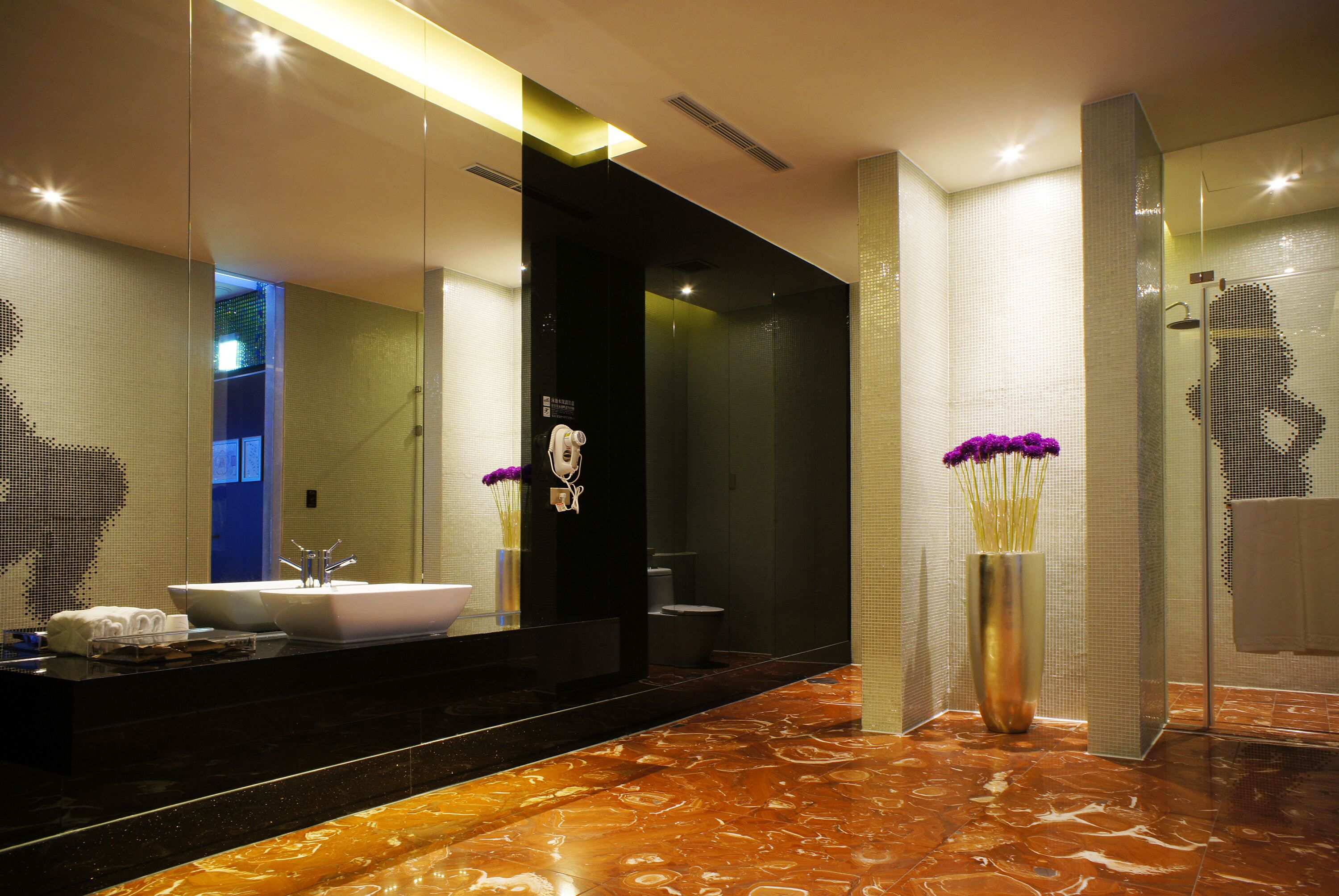 paragon suite check in time starts from 6pm | bathroom sink