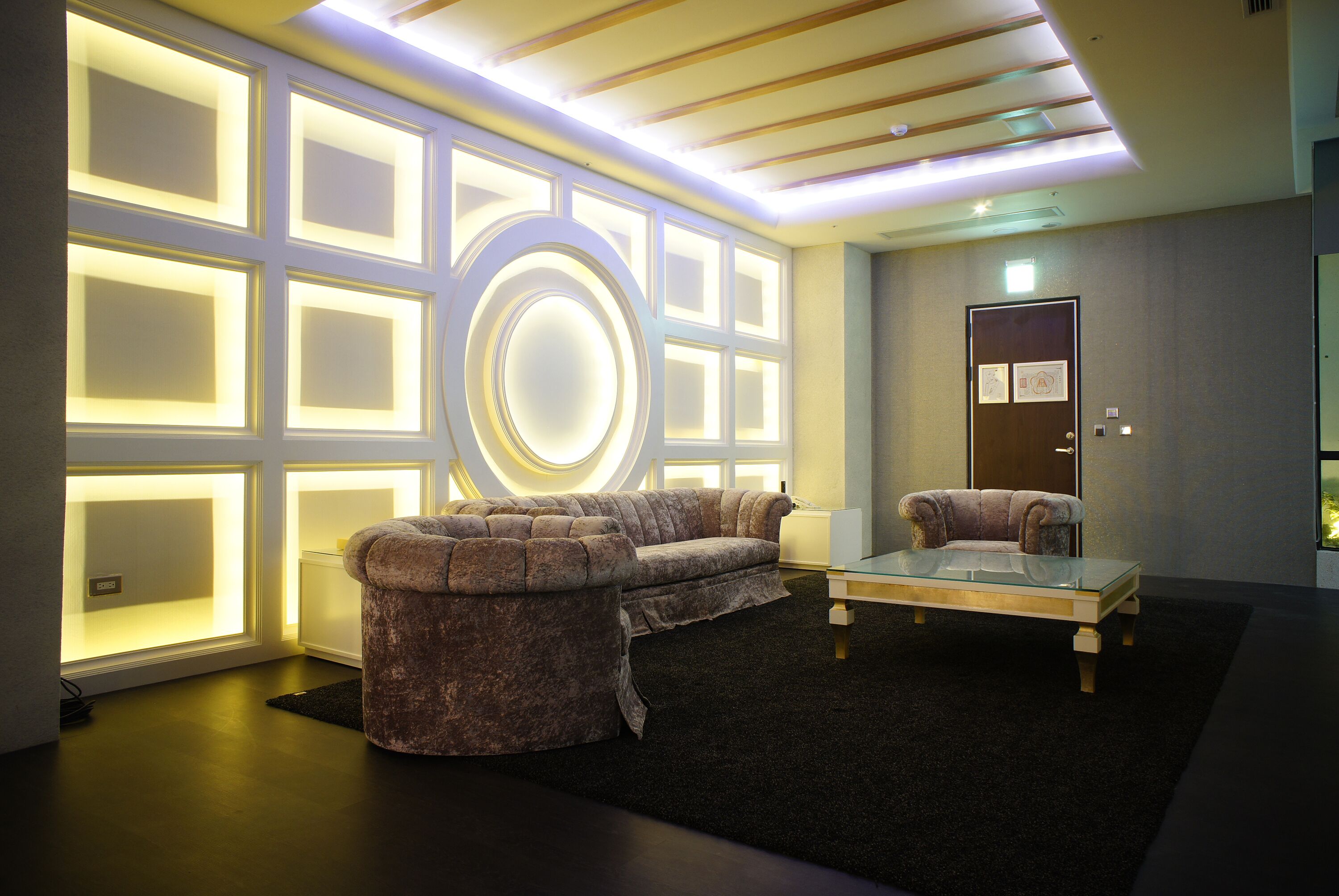 presidential suite check in time starts from 6pm | minibar, desk, iron/ironing board, free wifi