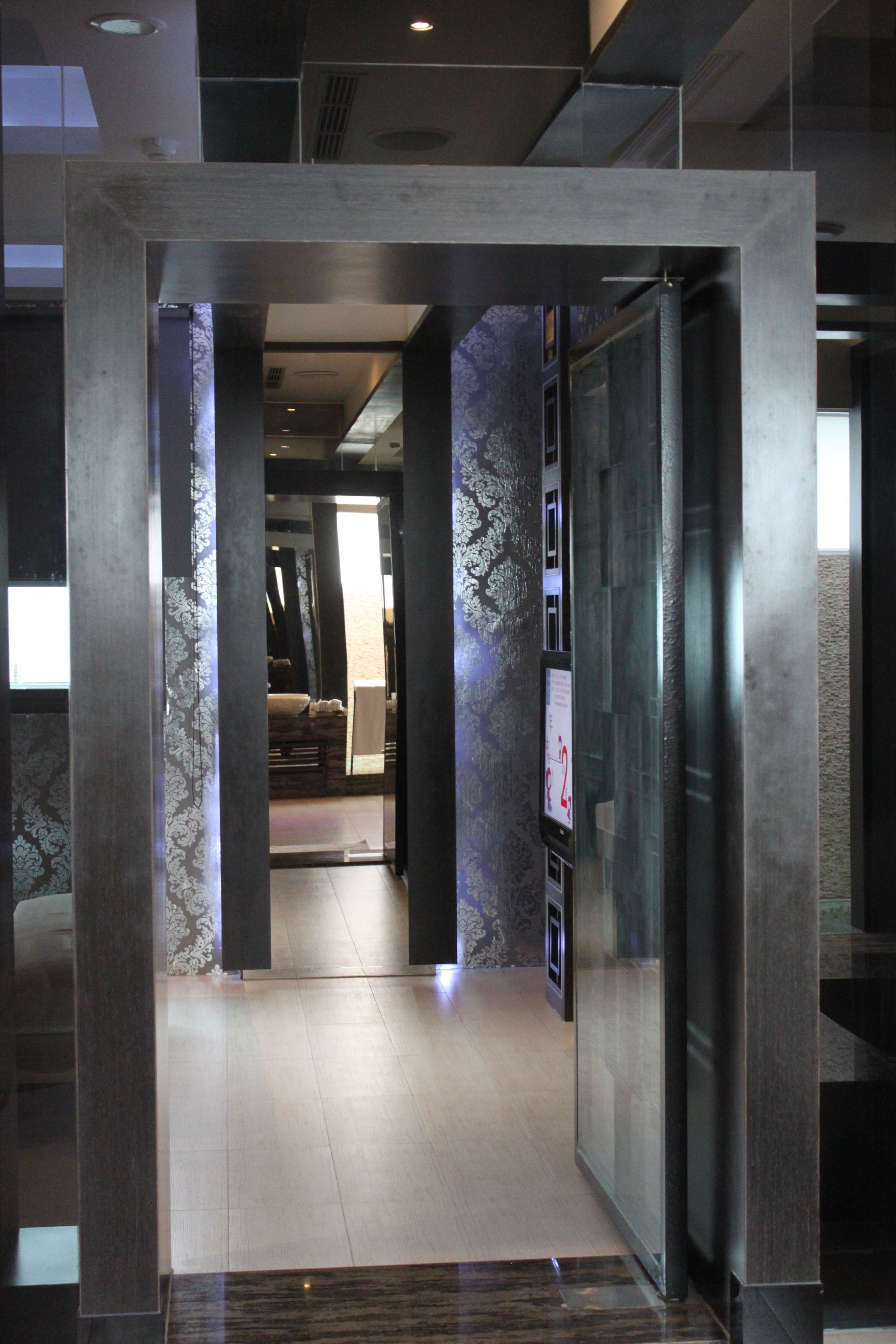 superior suite | minibar, desk, iron/ironing board, free wifi