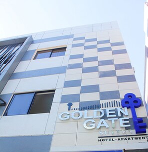 Exterior - Golden Gate Suites (Dumaguete)