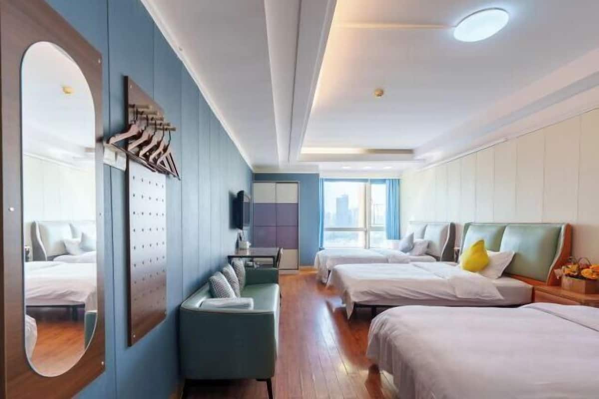 In-room safe, desk, laptop workspace, blackout curtains