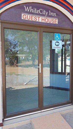 Exterior - White City Inn (Gaborone)