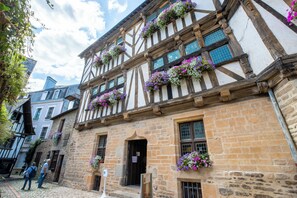 Vue sur la ville depuis l’hébergement