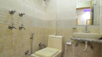 Shower, free toiletries, towels, soap