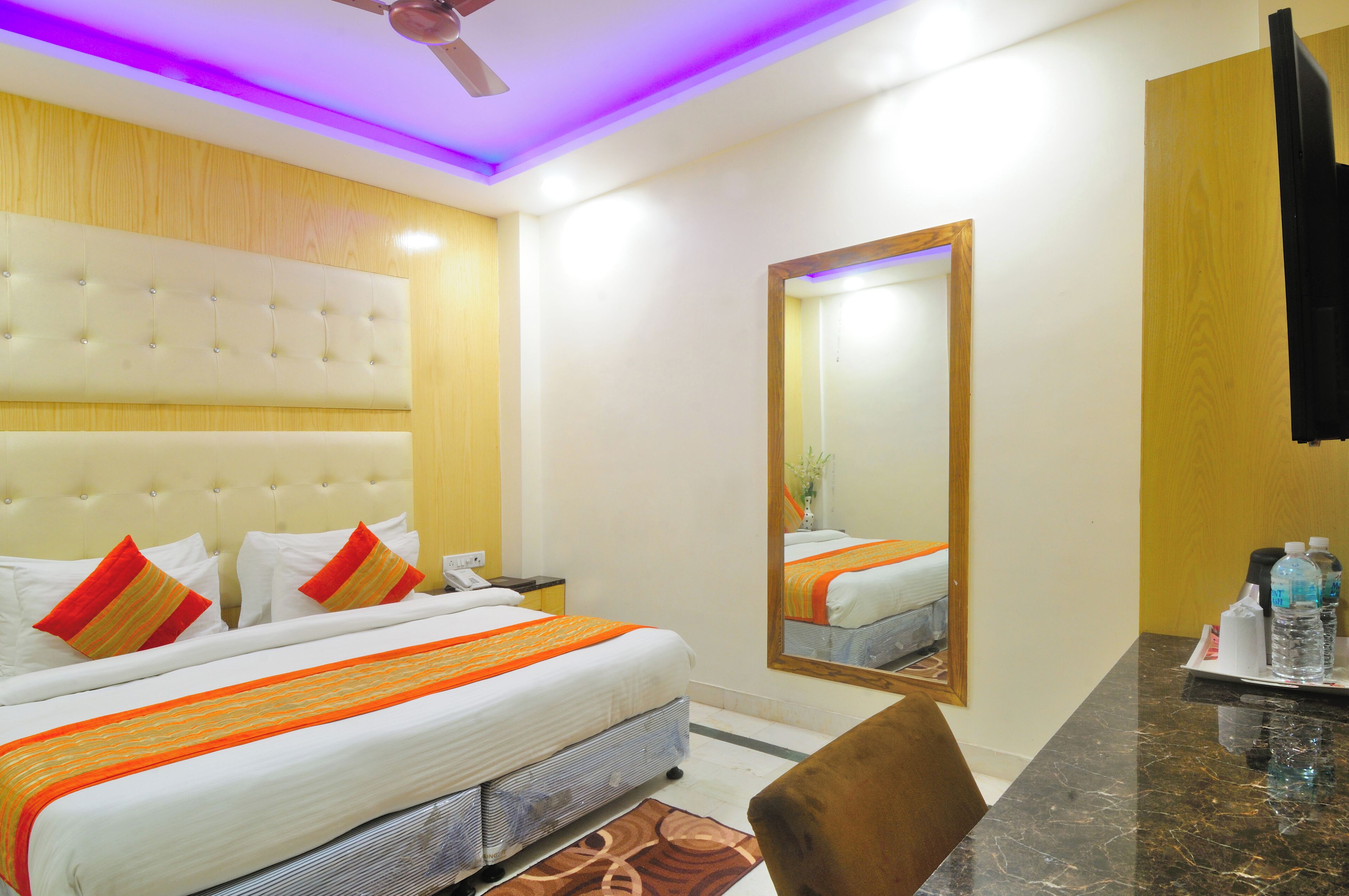 Super Deluxe Room | Free WiFi, bed sheets