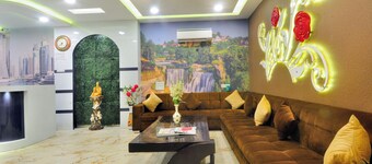 Check In Room Main Bazar