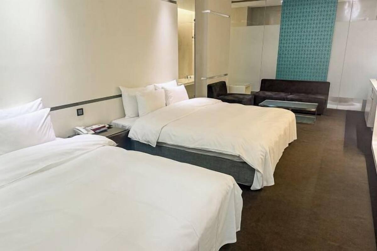 Iron/ironing board, free WiFi