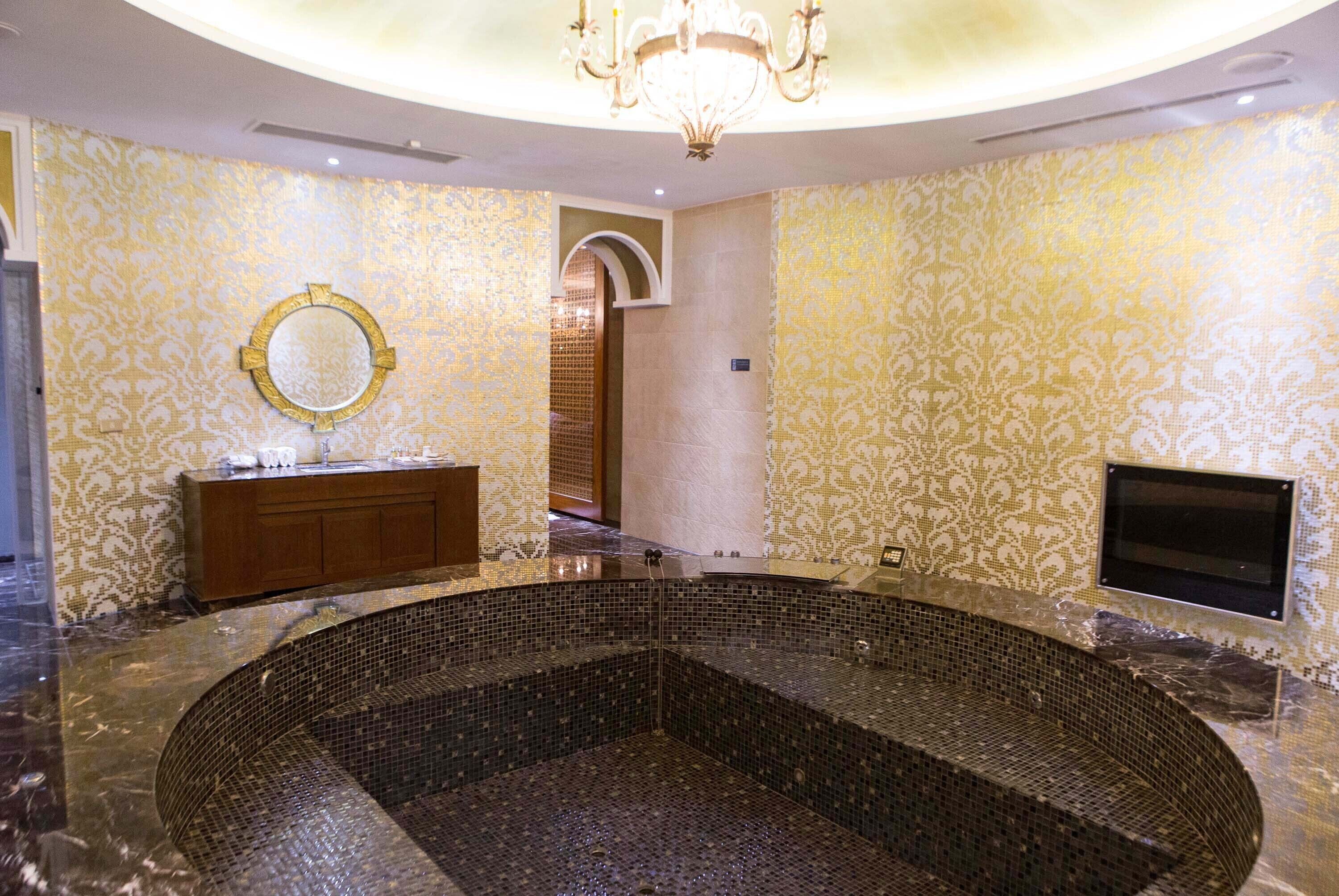 flagship suite check in time starts from 6pm karaoke in room | private spa tub