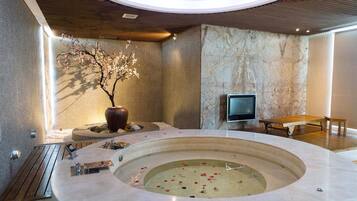 Presidential Suite Check in time starts from 6pm | Private spa tub