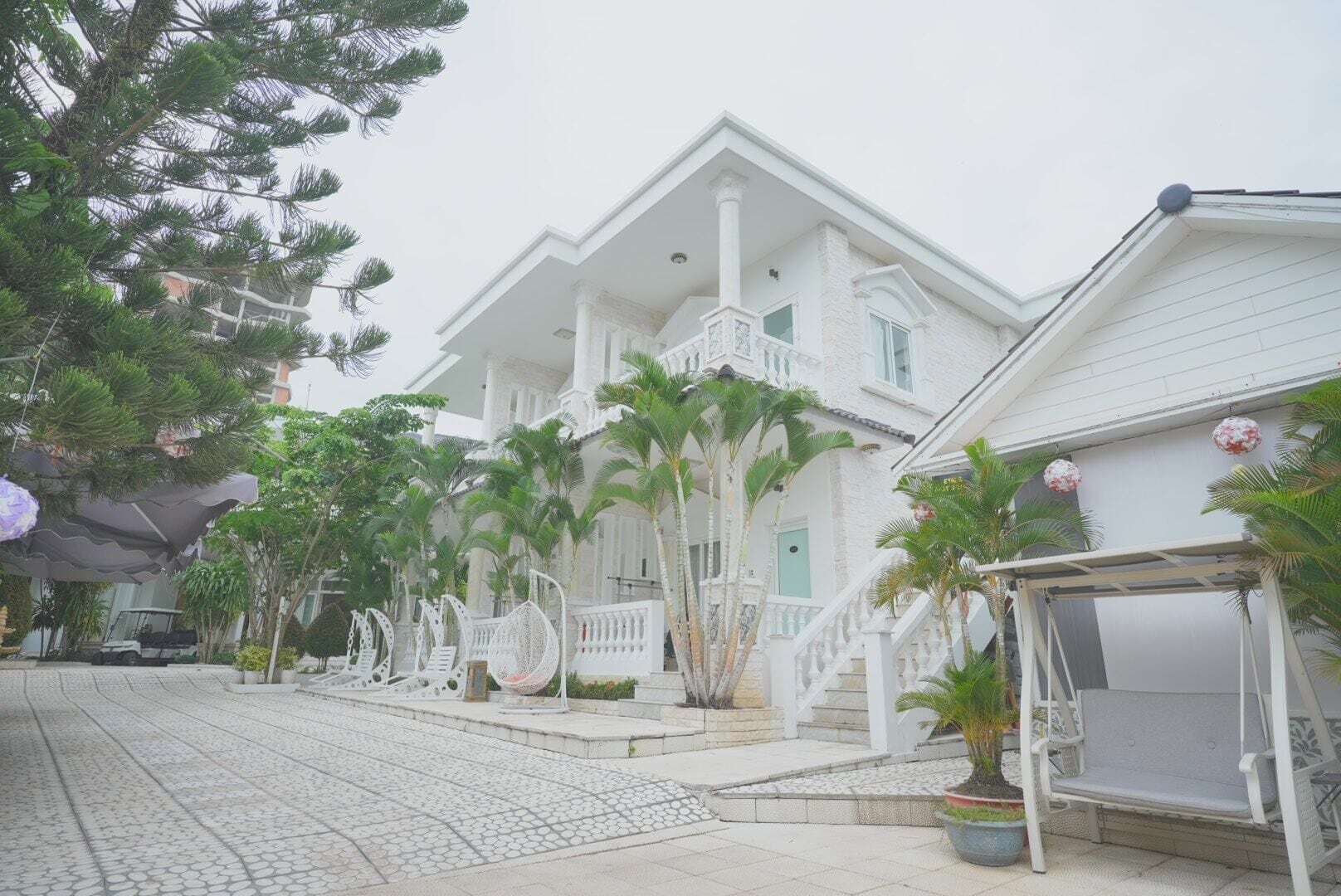 deluxe twin room | terrace/patio