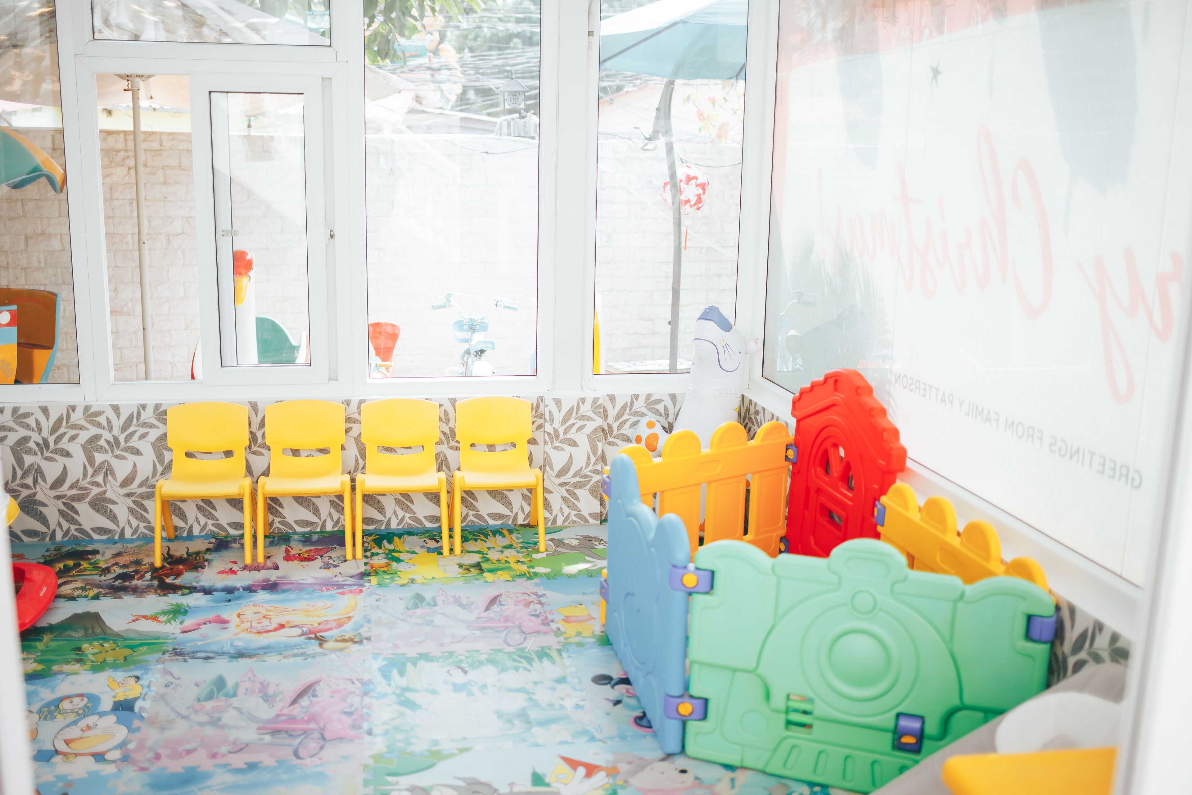 children’s play area – indoor