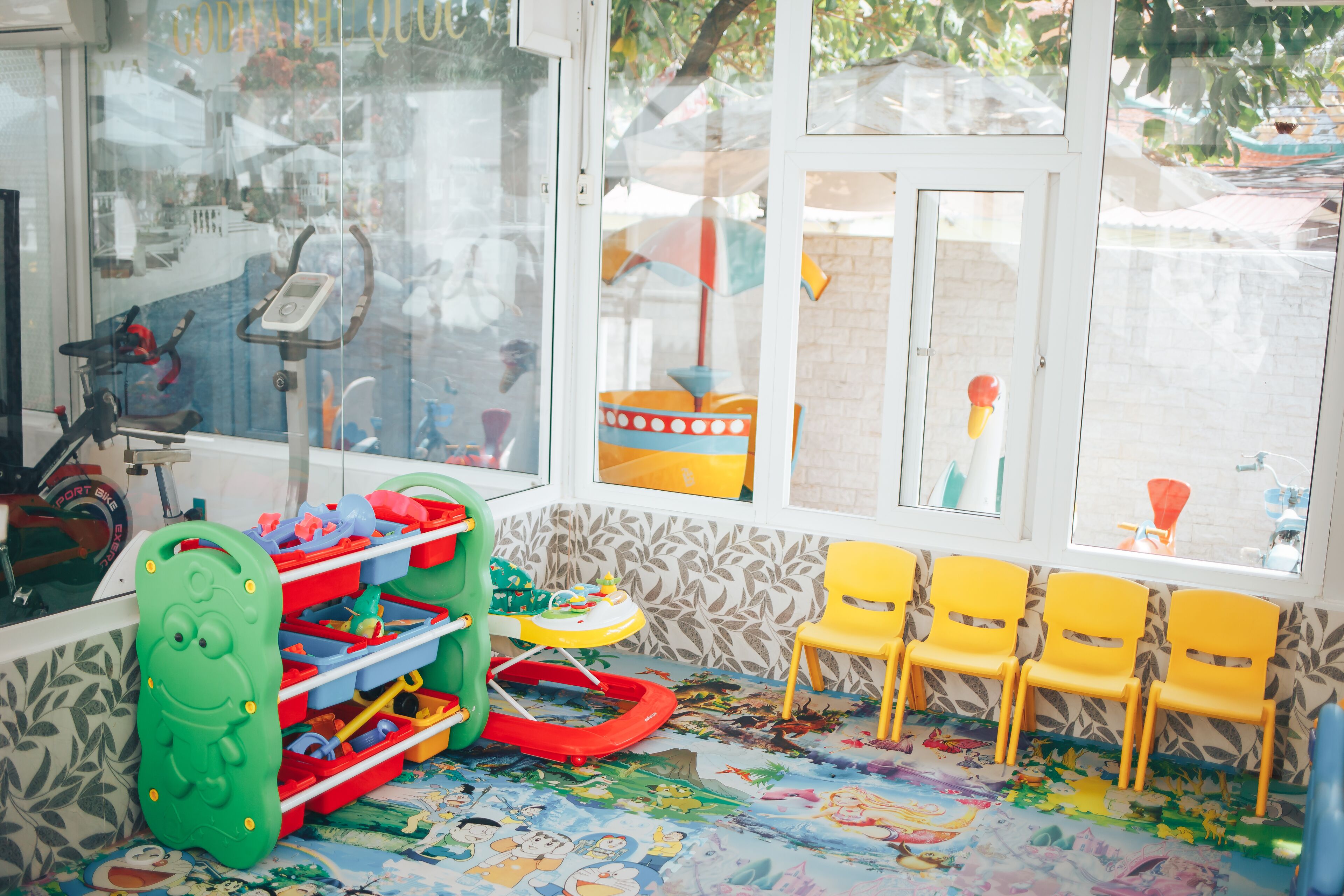 children’s play area – indoor