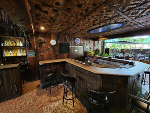 Bar (in der Unterkunft)