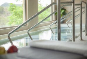 Indoor spa tub - Confluent Health Resort (Cofrentes)