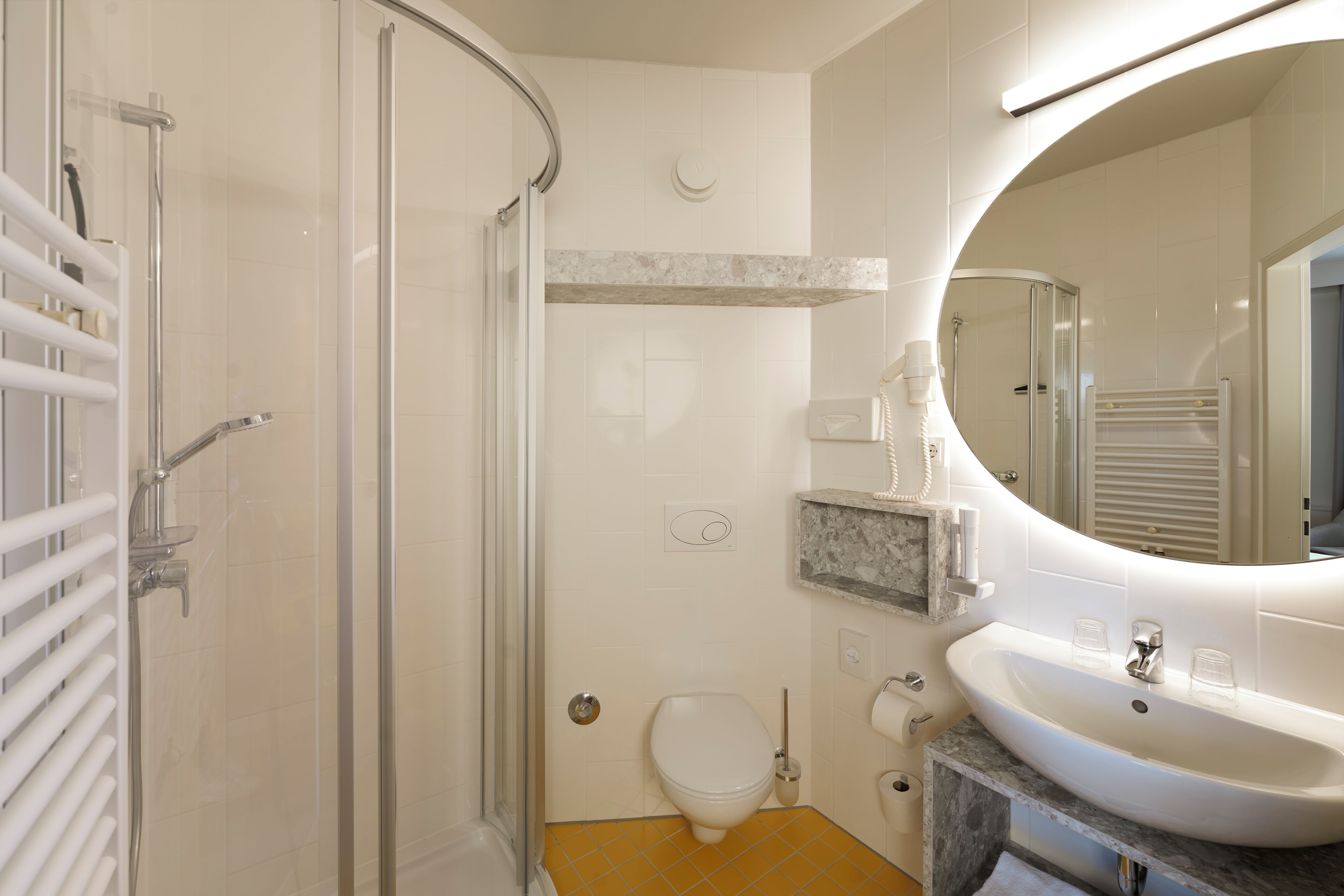 family room, 2 bedrooms | bathroom | shower, hair dryer, bathrobes, towels