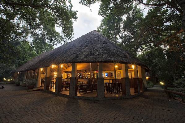 Lounge - Island Safari Lodge (Maun)