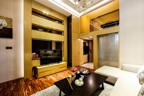 行政雙床房 | 客廳 | 平面電視