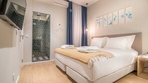 Bruser, brusehoved med spredningseffekt, gratis toiletartikler