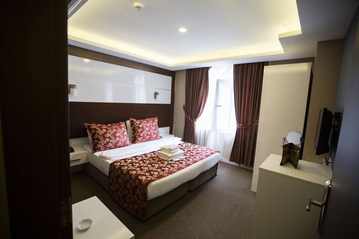 Minibar, coffres-forts dans les chambres, bureau, chambres insonorisées