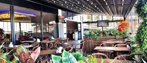 Lounas ja illallinen, kansainvälinen keittiö