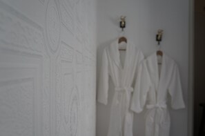 Tweepersoonskamer (Louise) | Een kluis op de kamer, gratis wifi