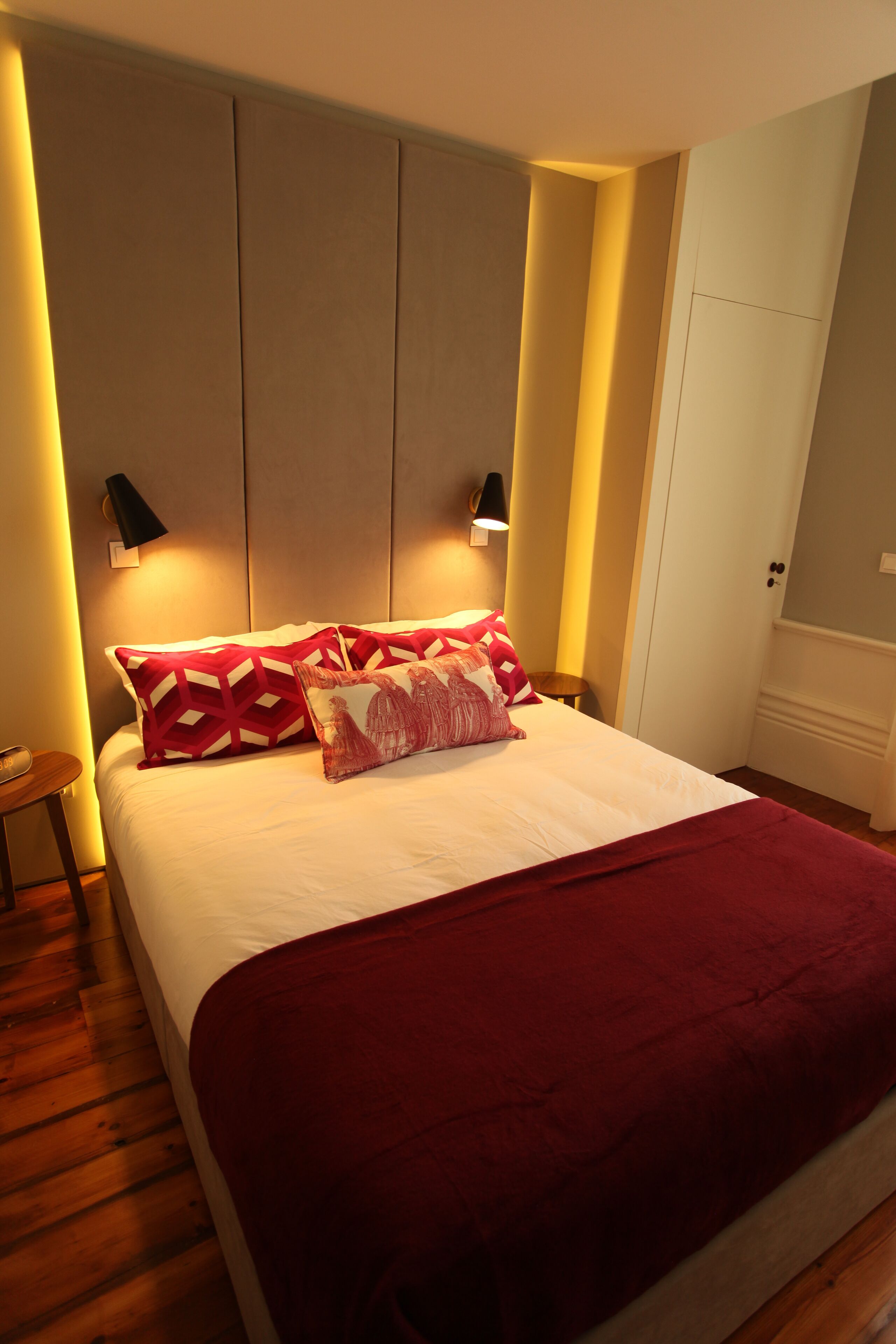 superior apartment, 1 bedroom | 1 bedroom, memory-foam beds, in-room safe, blackout curtains