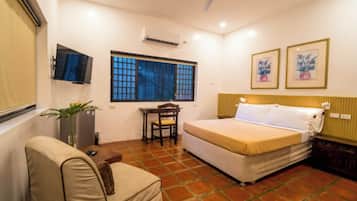 Deluxe Room | In-room safe, desk, laptop workspace, free WiFi