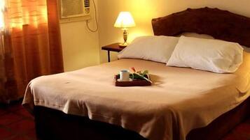 In-room safe, desk, laptop workspace, free WiFi