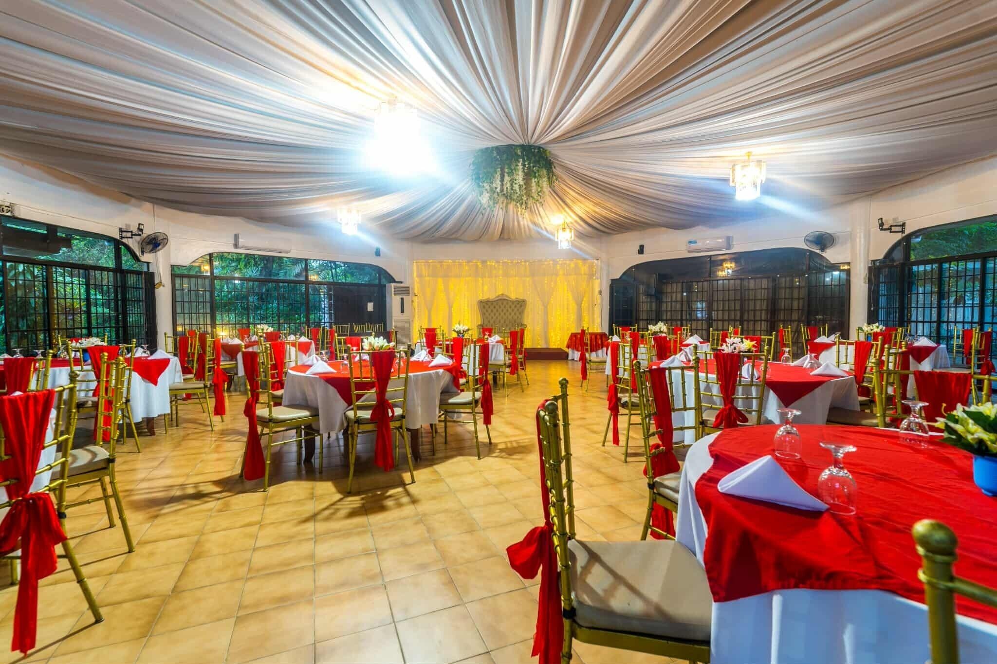 Banquet hall