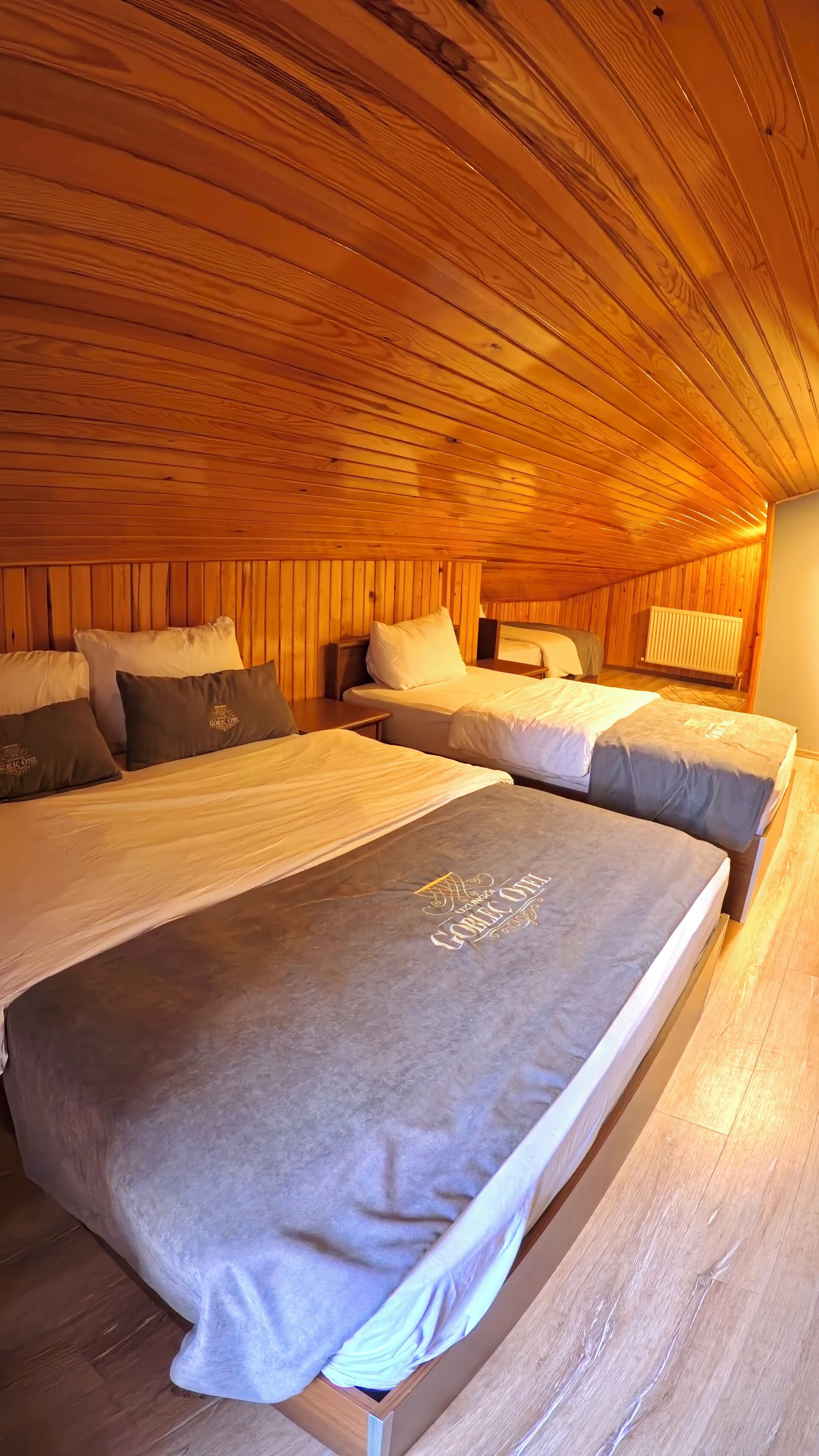 Economy Room | Premium bedding, Select Comfort beds, minibar, in-room safe