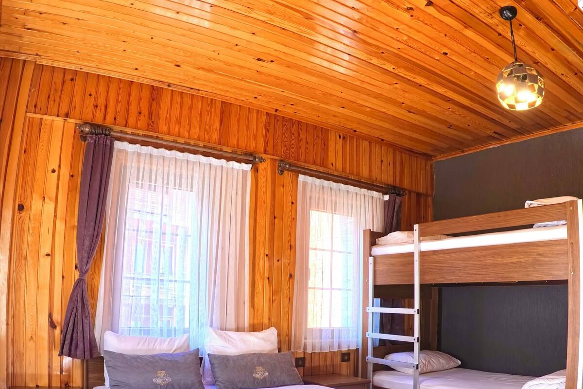 Family Room | Premium bedding, Select Comfort beds, minibar, in-room safe