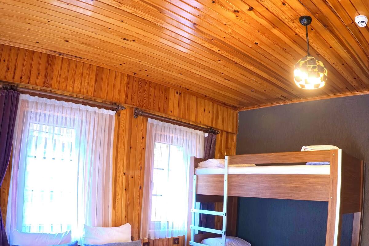 Design Room | Premium bedding, Select Comfort beds, minibar, in-room safe