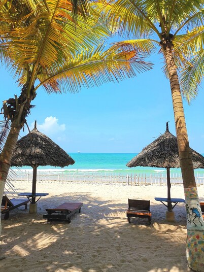 Sunrise Beach Resort