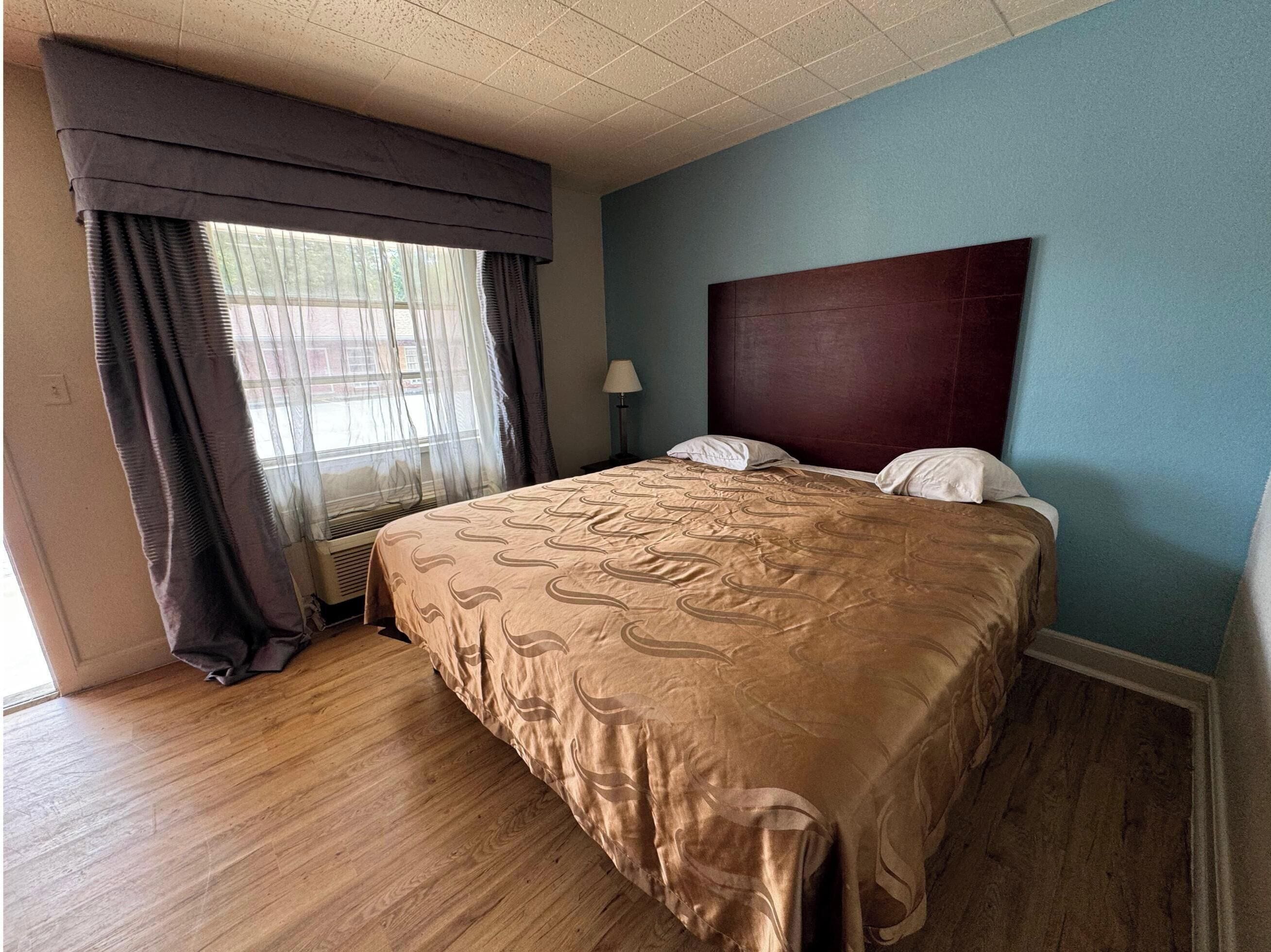 Chambre Simple Tradition | Bureau, draps fournis