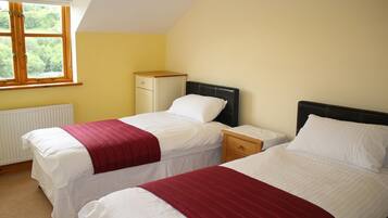 House, 5 Bedrooms | Premium bedding, individually decorated, individually furnished