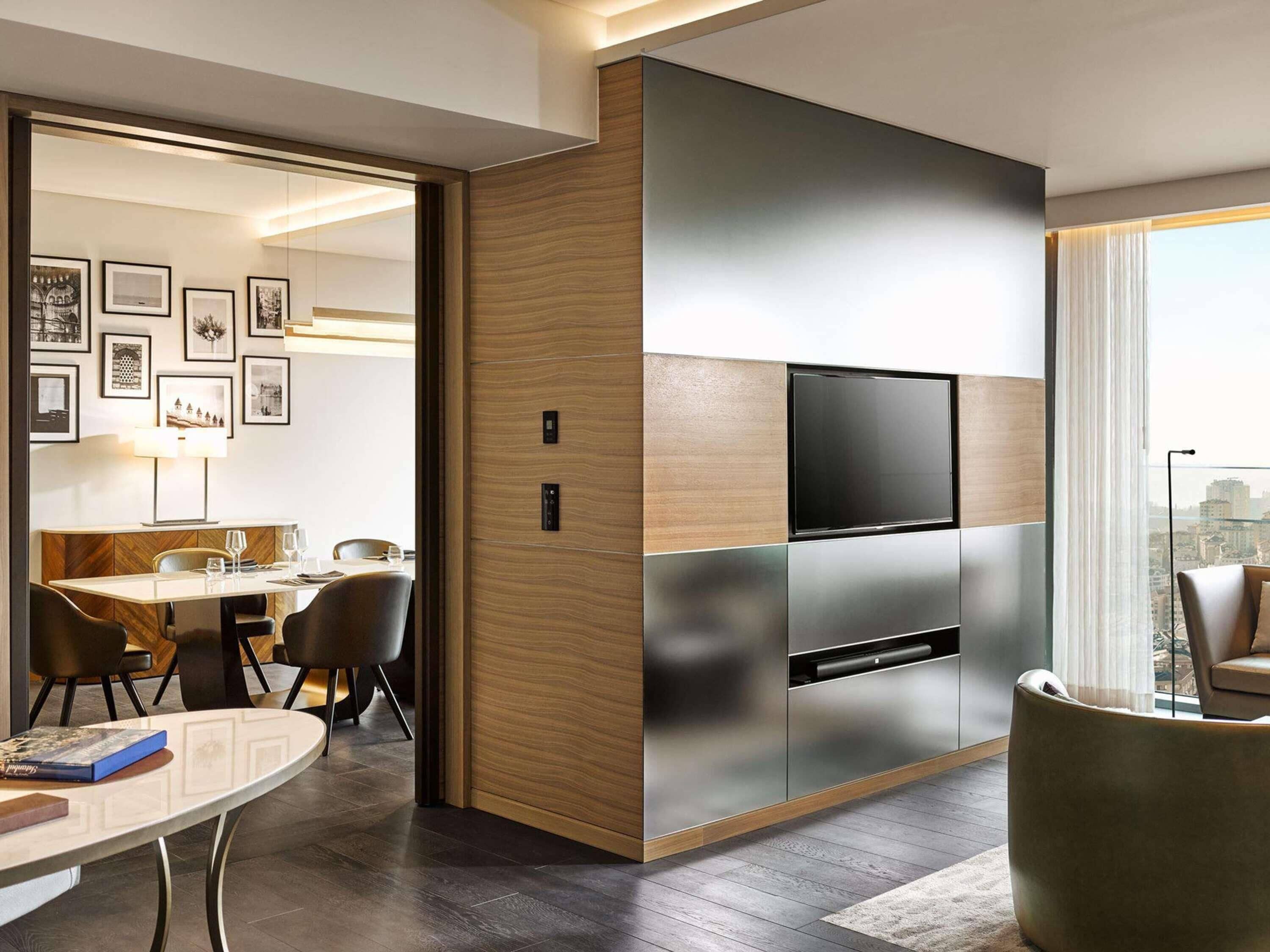 Suite, 1 Bedroom, Club lounge access (Quasar, Bosphorus View)