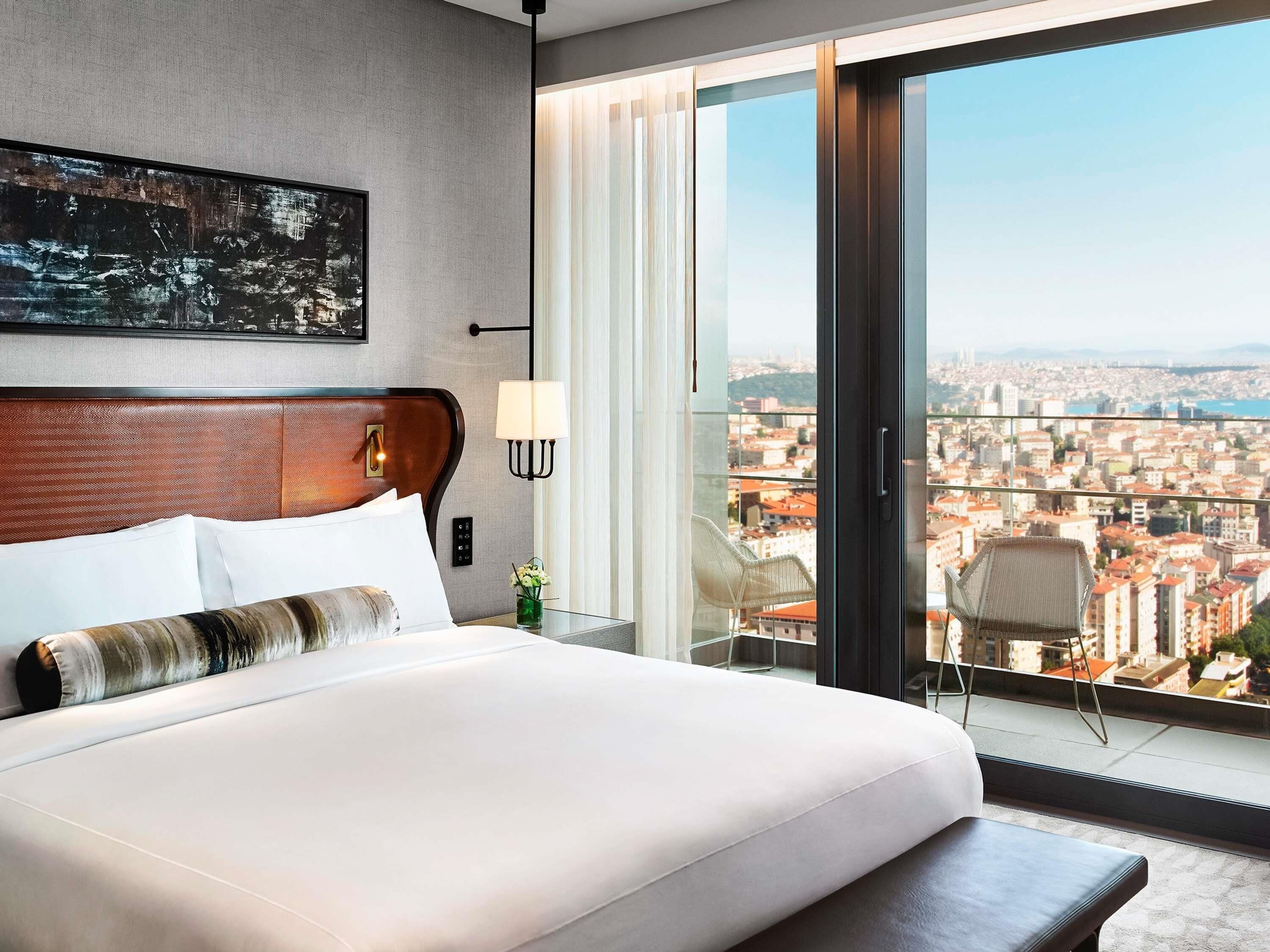 Premium bedding, pillow-top beds, minibar, in-room safe