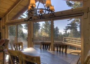 House, 3 Bedrooms | Dining