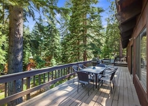 House, 3 Bedrooms | Balcony