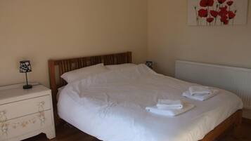1 bedroom, iron/ironing board, free cots/infant beds, free WiFi