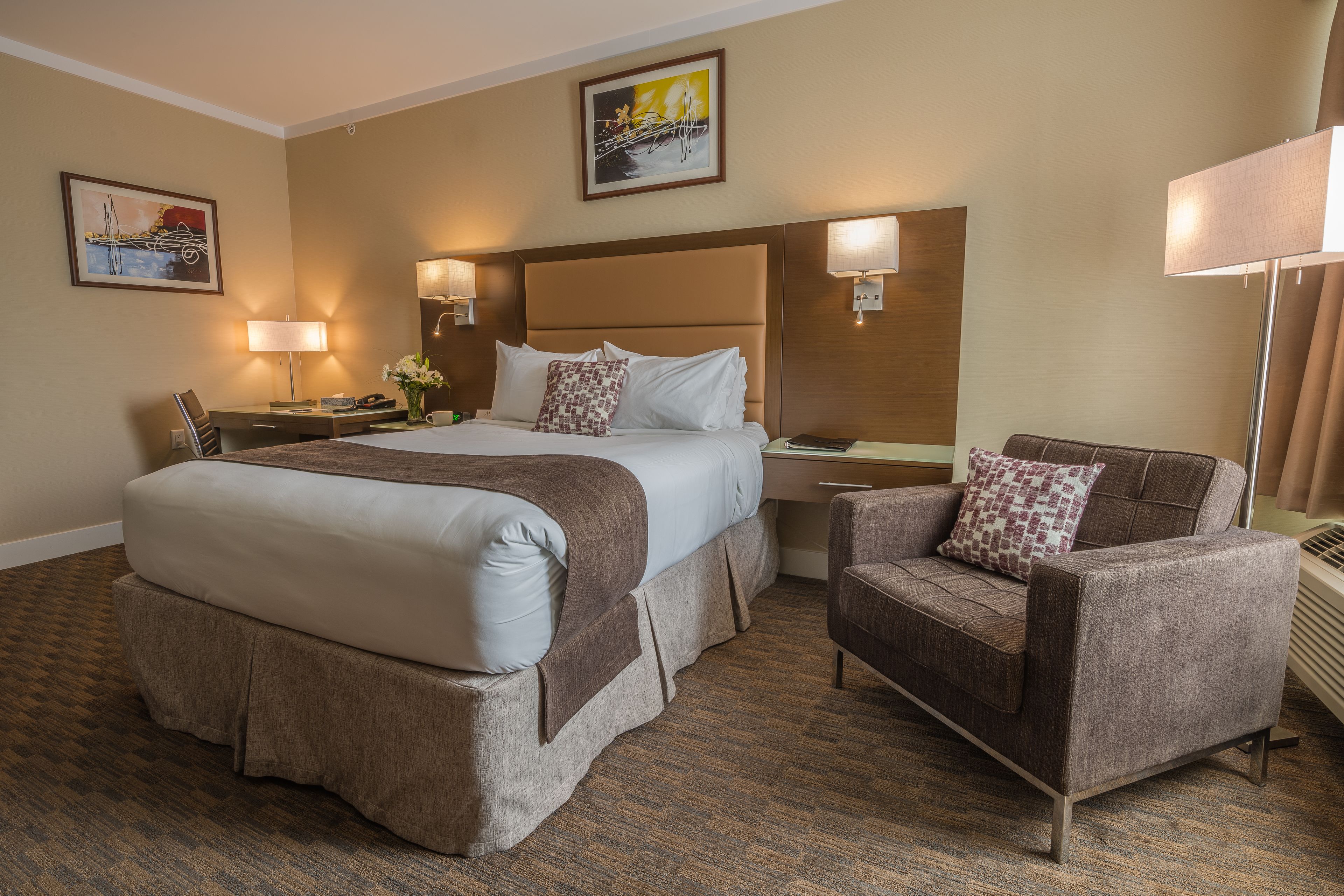 1 bedroom, premium bedding, in-room safe, desk