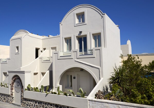 Exterior - Fileria Suites (Santorini)