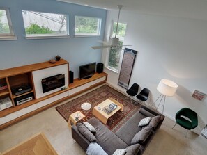 TV, fireplace, video-game console, computer