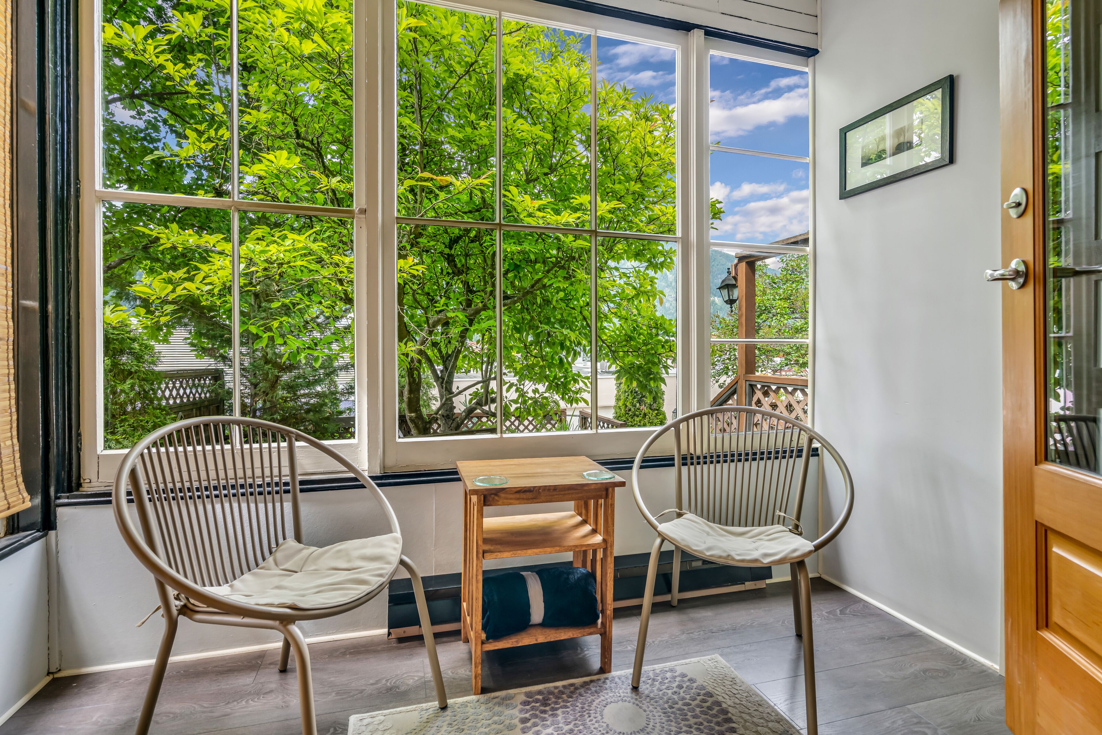 executive room, 1 king bed, terrace | premium bedding, down duvets, pillow-top beds, iron/ironing board