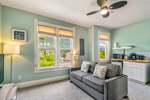 Family Suite, 1 Bedroom, Connecting Rooms, City View | Living area | Flat-screen TV, iPod dock