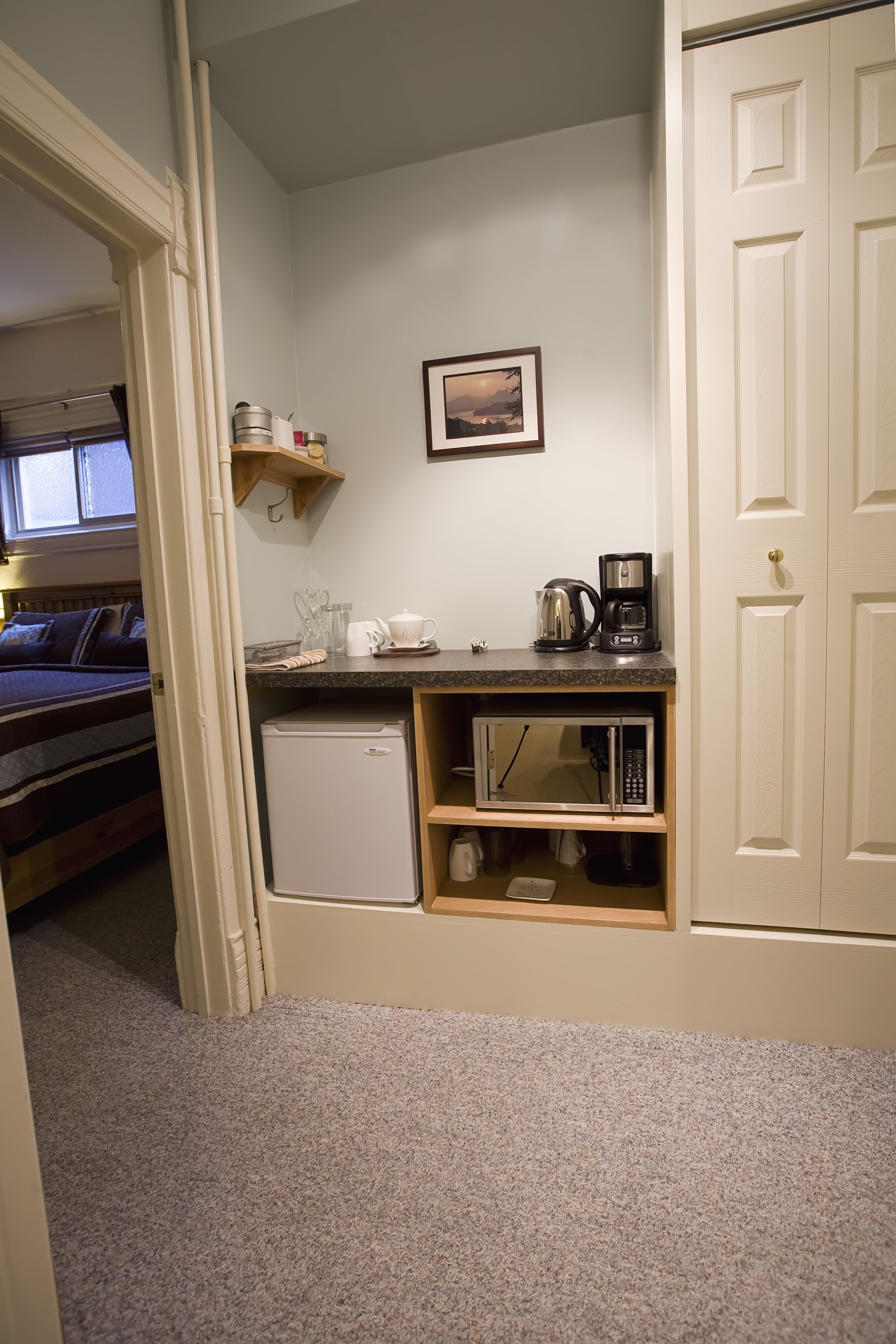 deluxe suite, 1 king bed, terrace | coffee and/or coffee maker