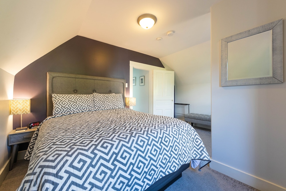 Cloudside Hotel by null