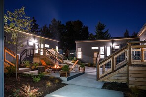 Front of property – evening/night - Lodges on Vashon (Vashon Island)