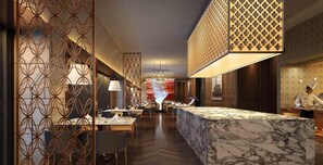 供應早餐、午餐、晚餐;多國菜